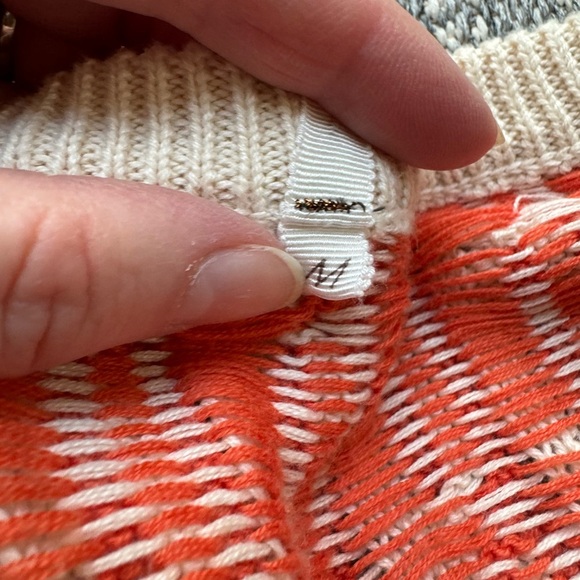 WILLOW & CLAY Orange & Ivory Knit Sweater - Medium - Picture 9 of 12